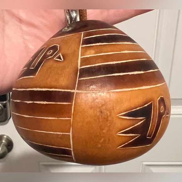VTG Hand Carved Etched Gourd w/ Birds Folk Art Rattles Signed Costa Rica - Picture 2 of 6